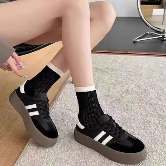 Casual Outdoor Sneakers – Comfortable Versatile Lace-Up Sport Shoes