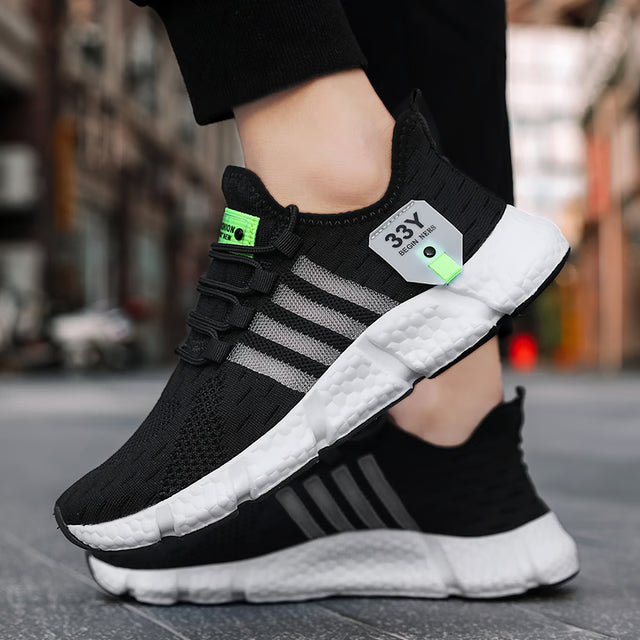 Trendy Breathable Mesh Men's Shoes  Lightweight Fitness Sneakers